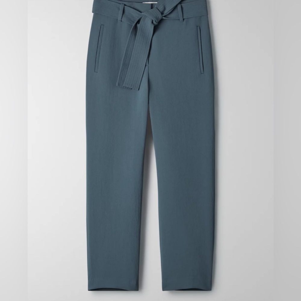 Elegant Charcoal Women's Cropped Pants